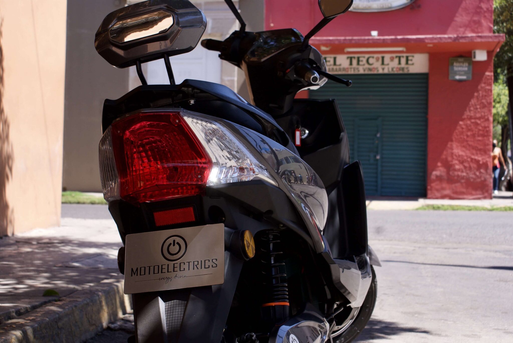 ST 1000 – Motoelectrics